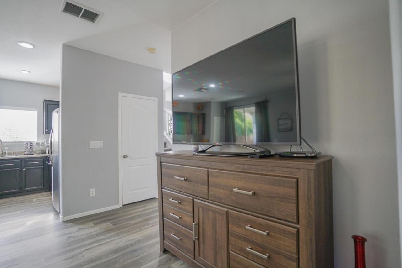 Ultra Modern Las Vegas Home 20Min From The Strip 外观 照片