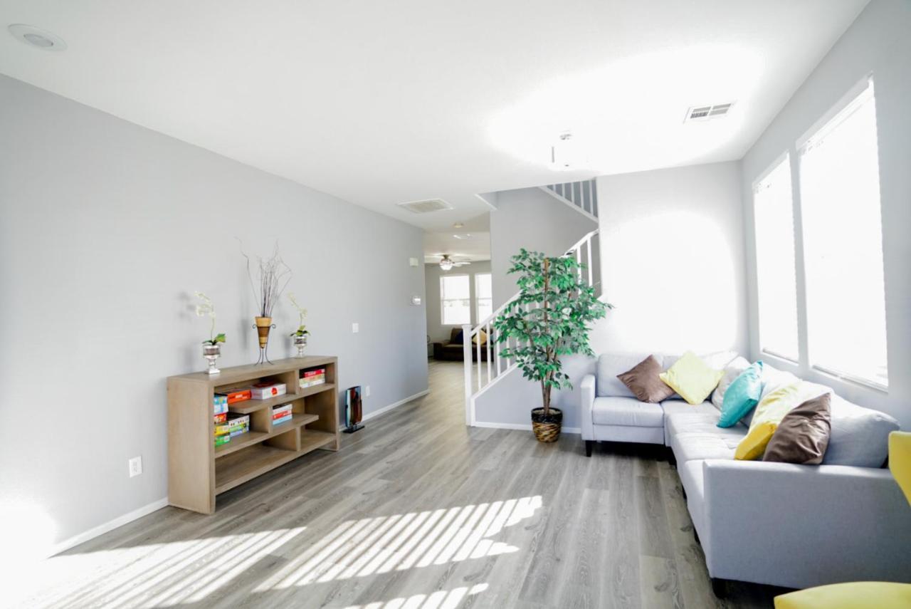Ultra Modern Las Vegas Home 20Min From The Strip 外观 照片